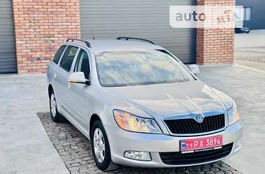 Универсал Skoda Octavia 2012 в Иршаве