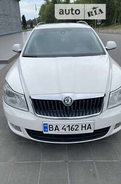 Универсал Skoda Octavia 2010 в Светловодске