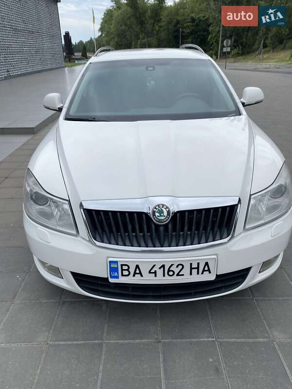 Универсал Skoda Octavia 2010 в Светловодске