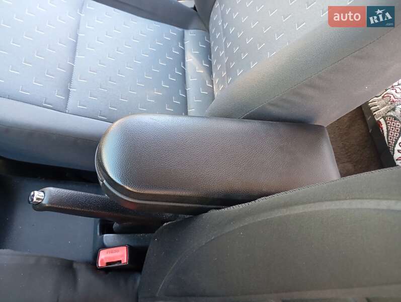 Универсал Skoda Octavia 2004 в Шаргороде