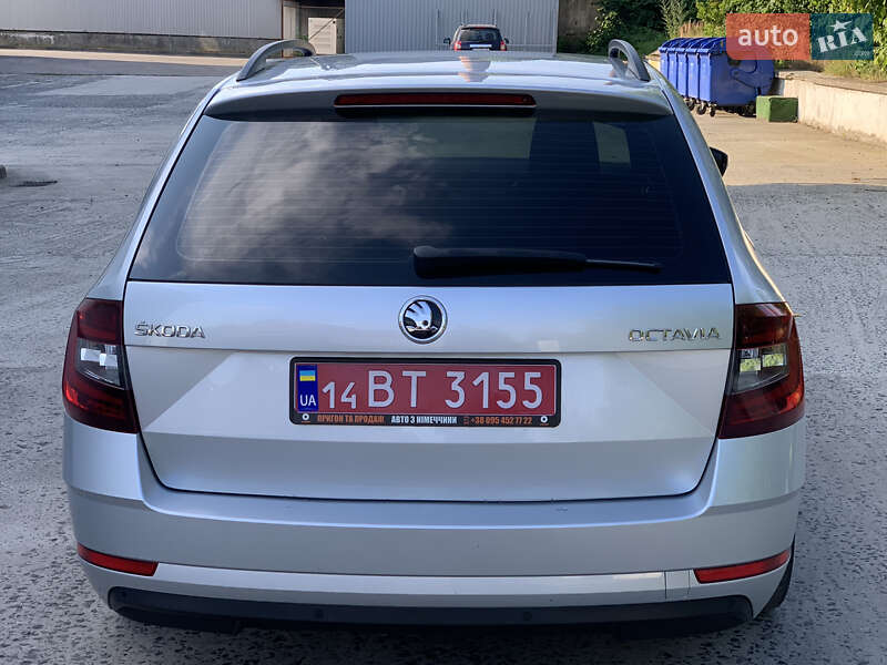 Універсал Skoda Octavia 2018 в Сваляві