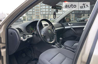 Лифтбек Skoda Octavia 2004 в Житомире