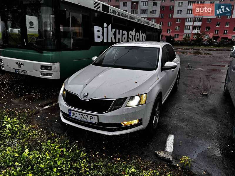 Лифтбек Skoda Octavia 2017 в Львове