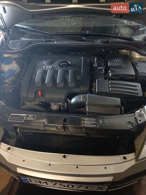 Лифтбек Skoda Octavia 2006 в Сумах