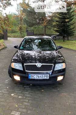 Лифтбек Skoda Octavia 2005 в Трускавце