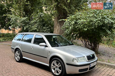 Универсал Skoda Octavia 2001 в 