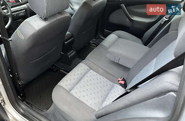 Универсал Skoda Octavia 2001 в 