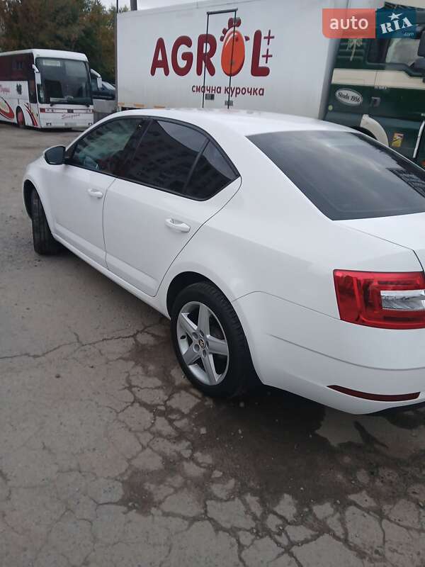 Лифтбек Skoda Octavia 2017 в Львове