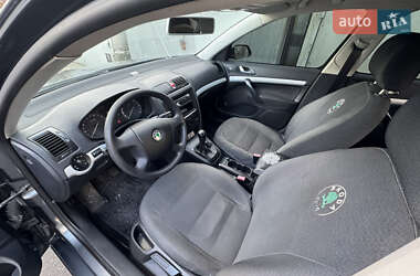 Лифтбек Skoda Octavia 2006 в Киеве