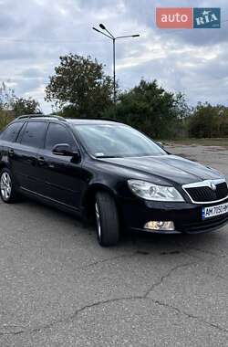 Універсал Skoda Octavia 2009 в Звягелі