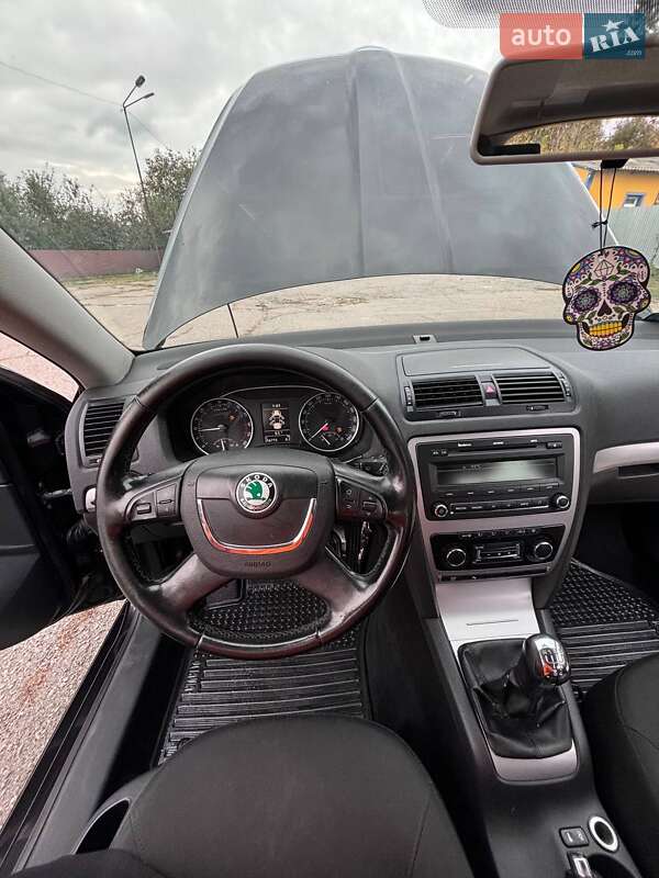Універсал Skoda Octavia 2009 в Звягелі