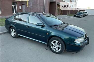 Лифтбек Skoda Octavia 1998 в Киеве