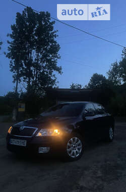 Лифтбек Skoda Octavia 2005 в Перегинском