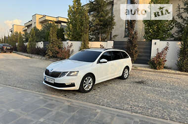 Универсал Skoda Octavia 2017 в Львове