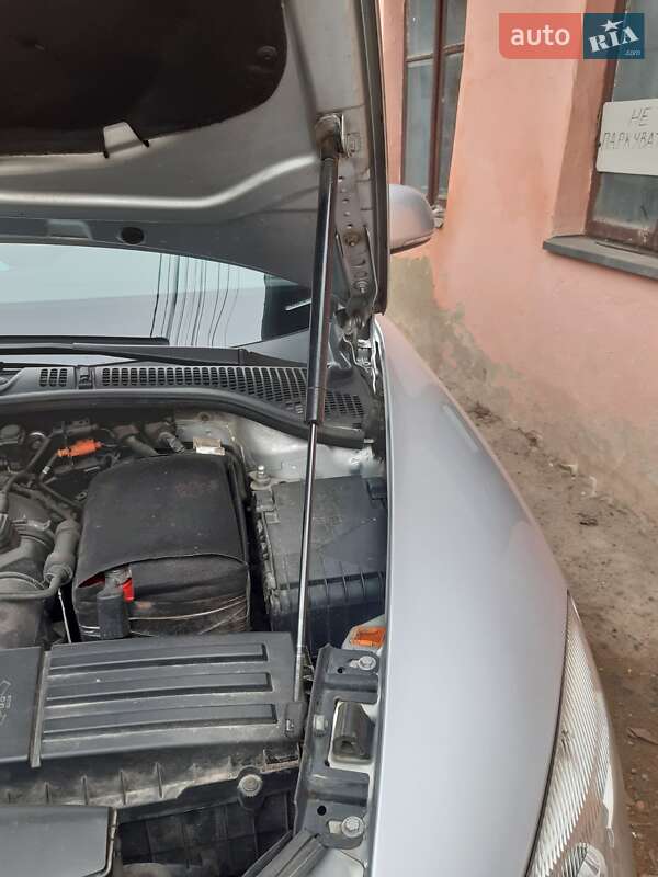 Універсал Skoda Octavia 2011 в Чернівцях