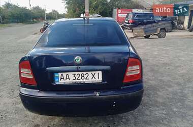 Лифтбек Skoda Octavia 2000 в 