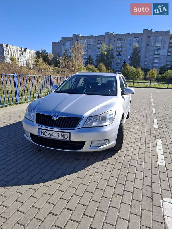 Универсал Skoda Octavia 2011 в 