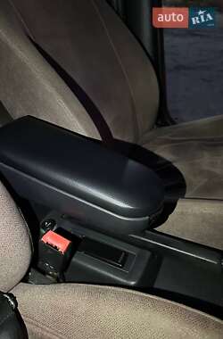 Лифтбек Skoda Octavia 2002 в 