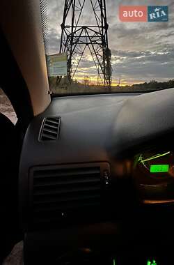 Лифтбек Skoda Octavia 2002 в 