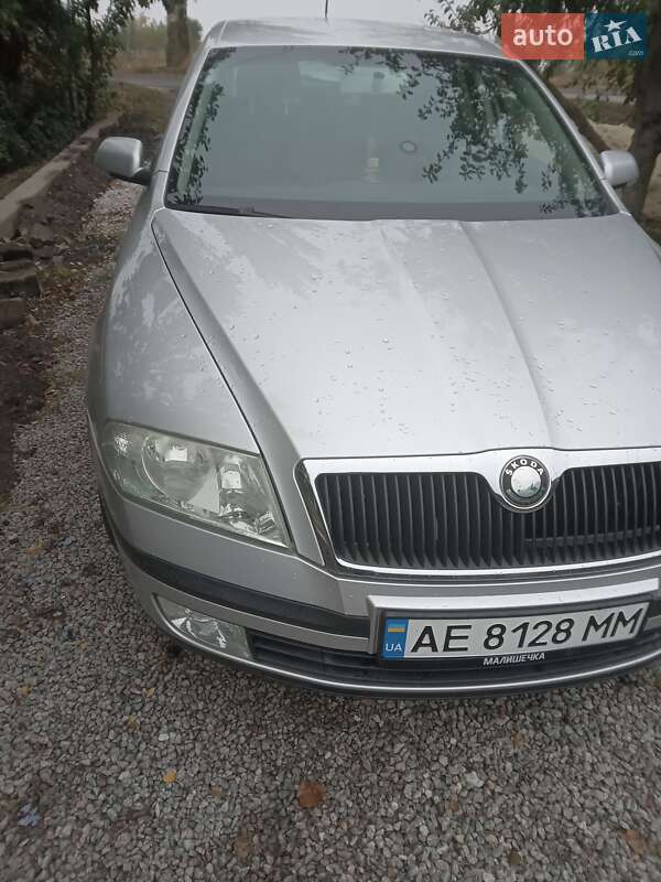 Універсал Skoda Octavia 2004 в Дніпрі