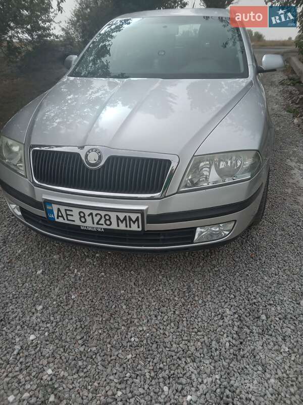 Універсал Skoda Octavia 2004 в Дніпрі