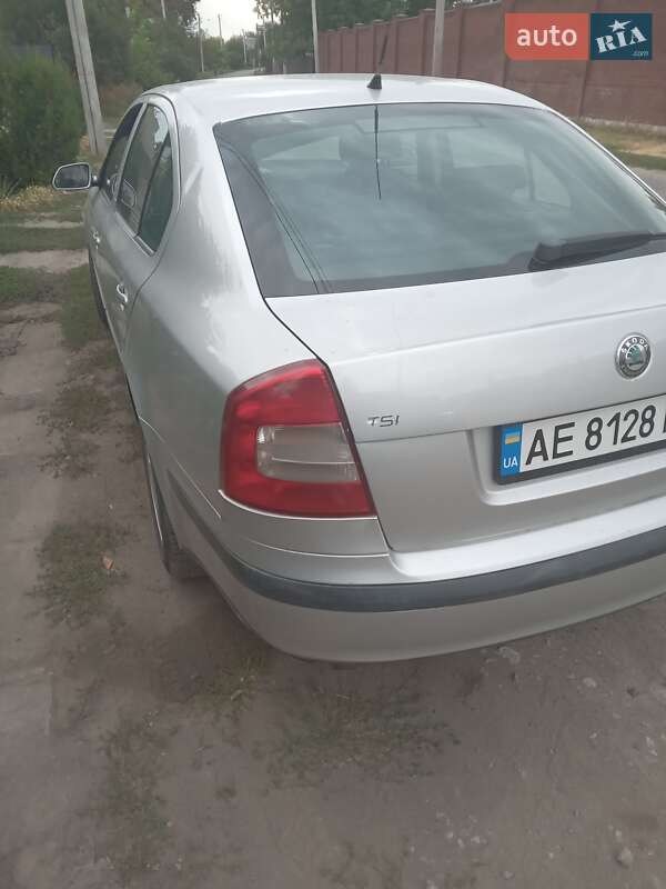 Універсал Skoda Octavia 2004 в Дніпрі