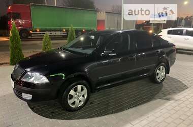 Лифтбек Skoda Octavia 2006 в Святопетровское