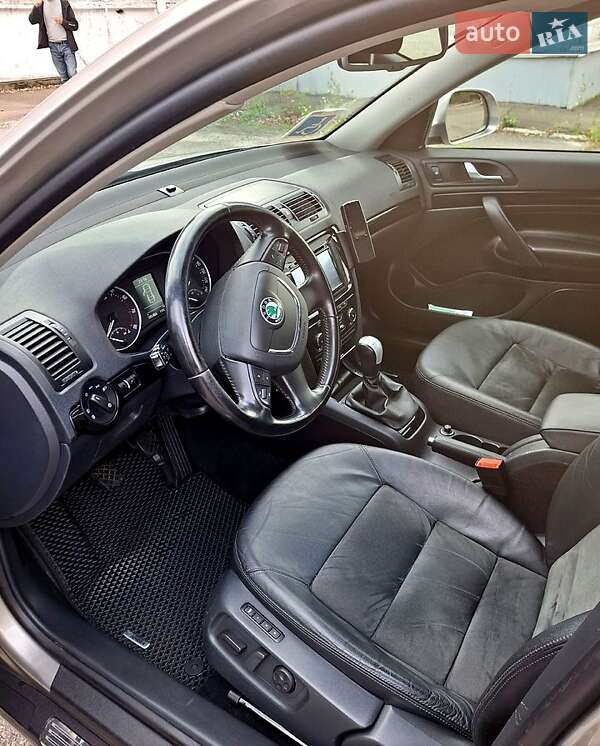 Ліфтбек Skoda Octavia 2009 в Києві