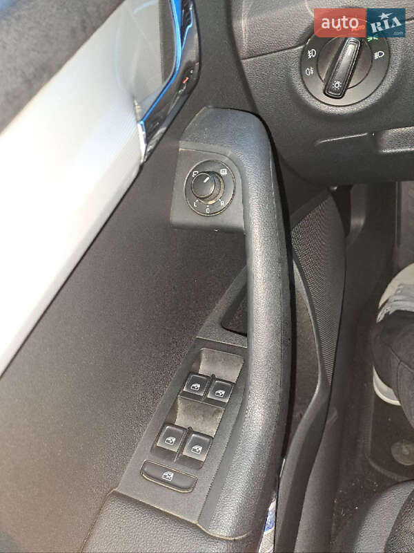 Універсал Skoda Octavia 2015 в Тиврову