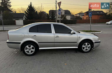 Лифтбек Skoda Octavia 2004 в Ивано-Франковске