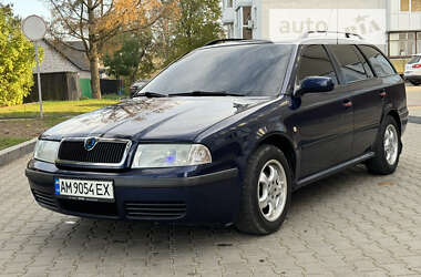 Универсал Skoda Octavia 2001 в Звягеле