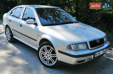 Лифтбек Skoda Octavia 2000 в Воловце