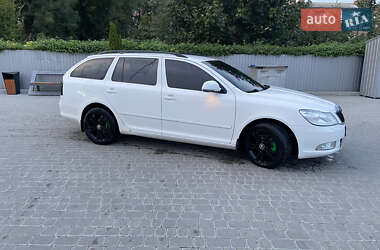 Универсал Skoda Octavia 2009 в 