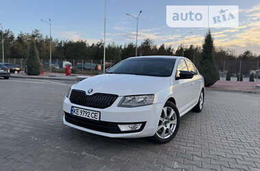 Ліфтбек Skoda Octavia 2015 в Дніпрі