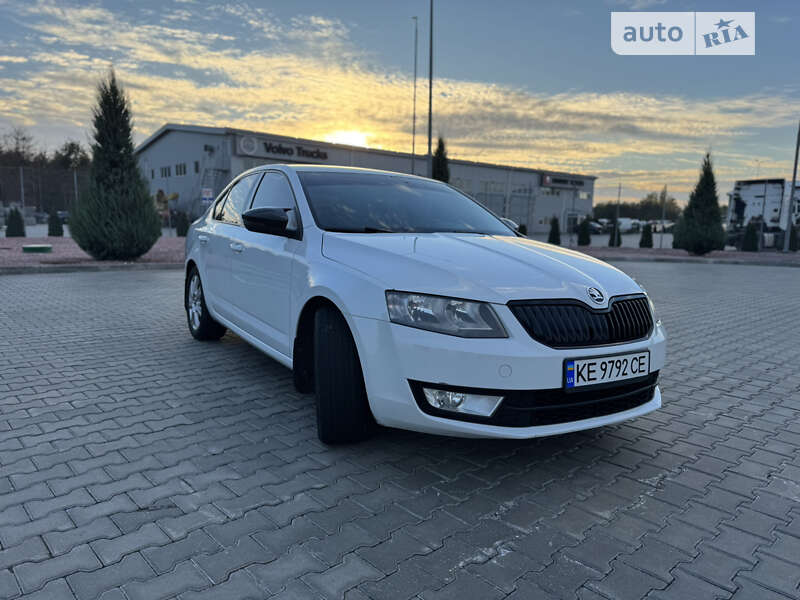 Ліфтбек Skoda Octavia 2015 в Дніпрі