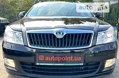 Універсал Skoda Octavia 2012 в Сумах