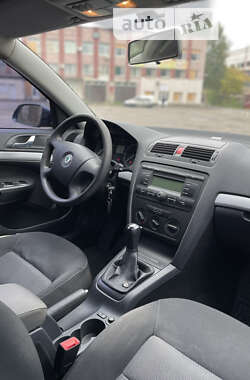 Ліфтбек Skoda Octavia 2007 в Запоріжжі