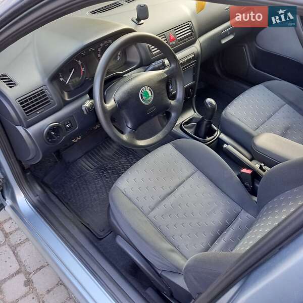 Лифтбек Skoda Octavia 2003 в Тернополе