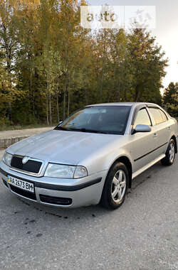 Лифтбек Skoda Octavia 2005 в Киеве