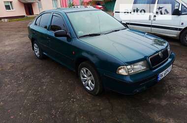 Ліфтбек Skoda Octavia 1998 в Млиніві