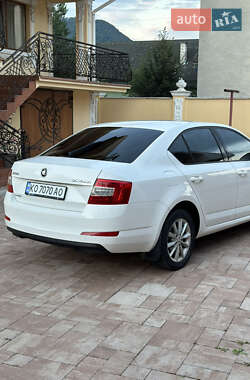 Лифтбек Skoda Octavia 2013 в Ужгороде