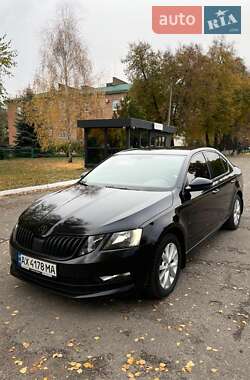 Лифтбек Skoda Octavia 2017 в Карловке