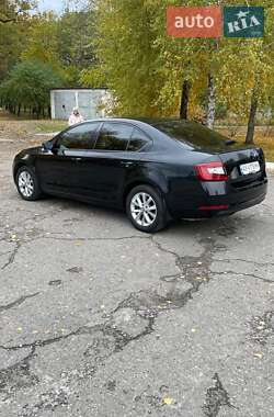 Лифтбек Skoda Octavia 2017 в Карловке