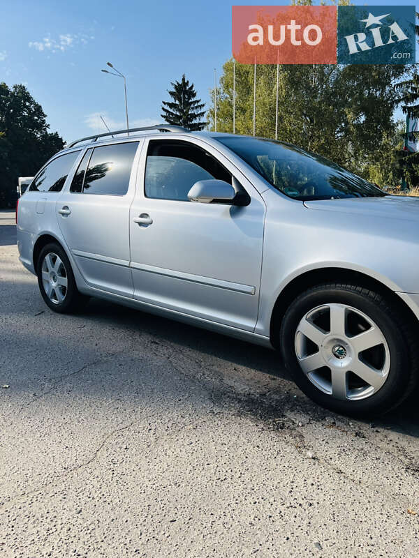 Универсал Skoda Octavia 2008 в Полтаве