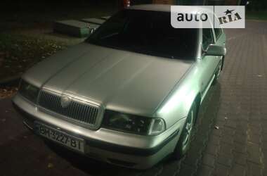 Лифтбек Skoda Octavia 2000 в Вараше