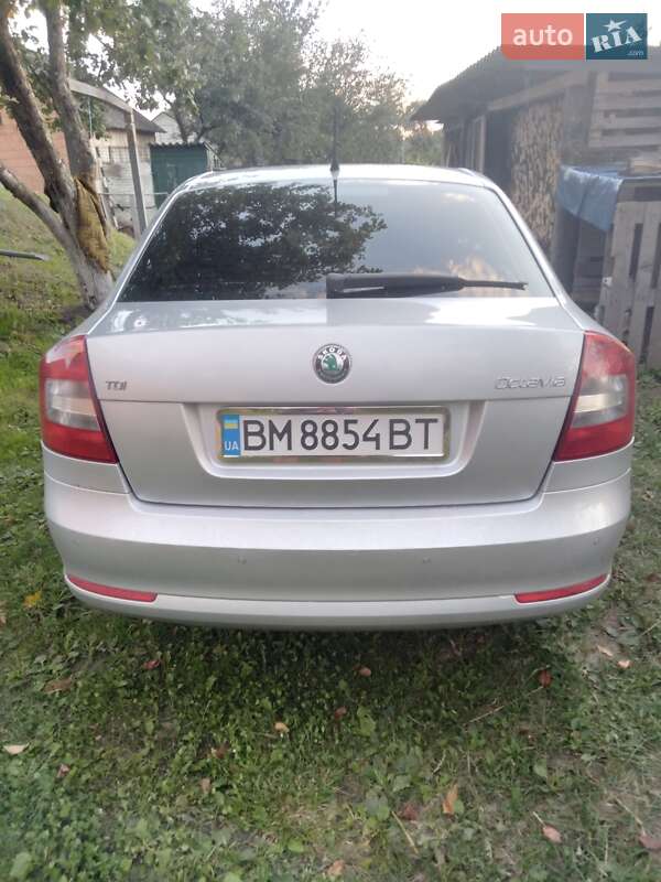 Лифтбек Skoda Octavia 2011 в Глухове