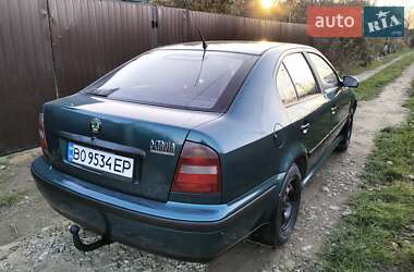 Лифтбек Skoda Octavia 1998 в Ивано-Франковске