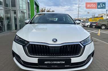 Лифтбек Skoda Octavia 2021 в Киеве