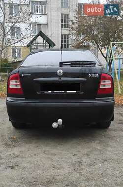 Лифтбек Skoda Octavia 2006 в Бахмаче