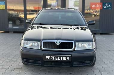 Лифтбек Skoda Octavia 2003 в Черновцах